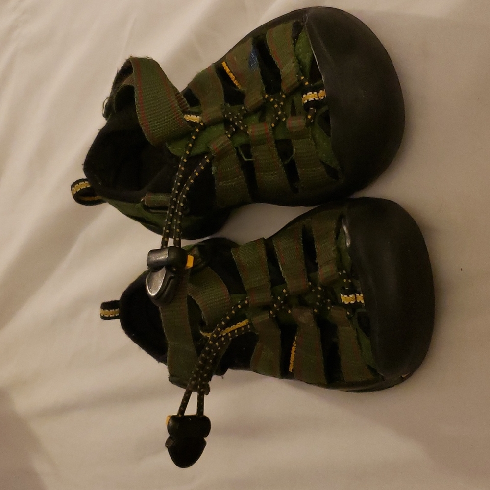 Keen Kids Toddler Newport H2 Sandals Waterproof Size 8